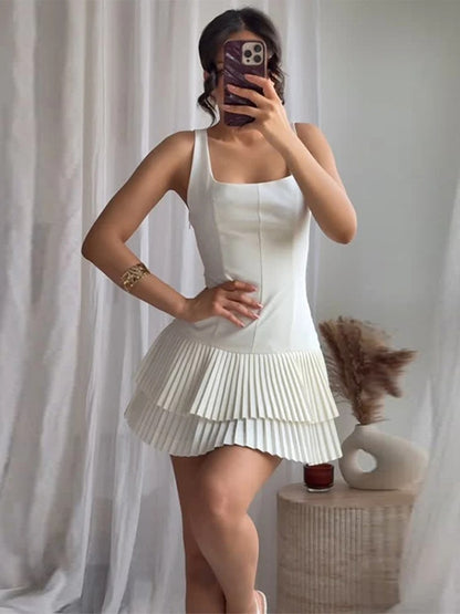 Pleated Short Dress with Square Neckline – Chic & Feminine